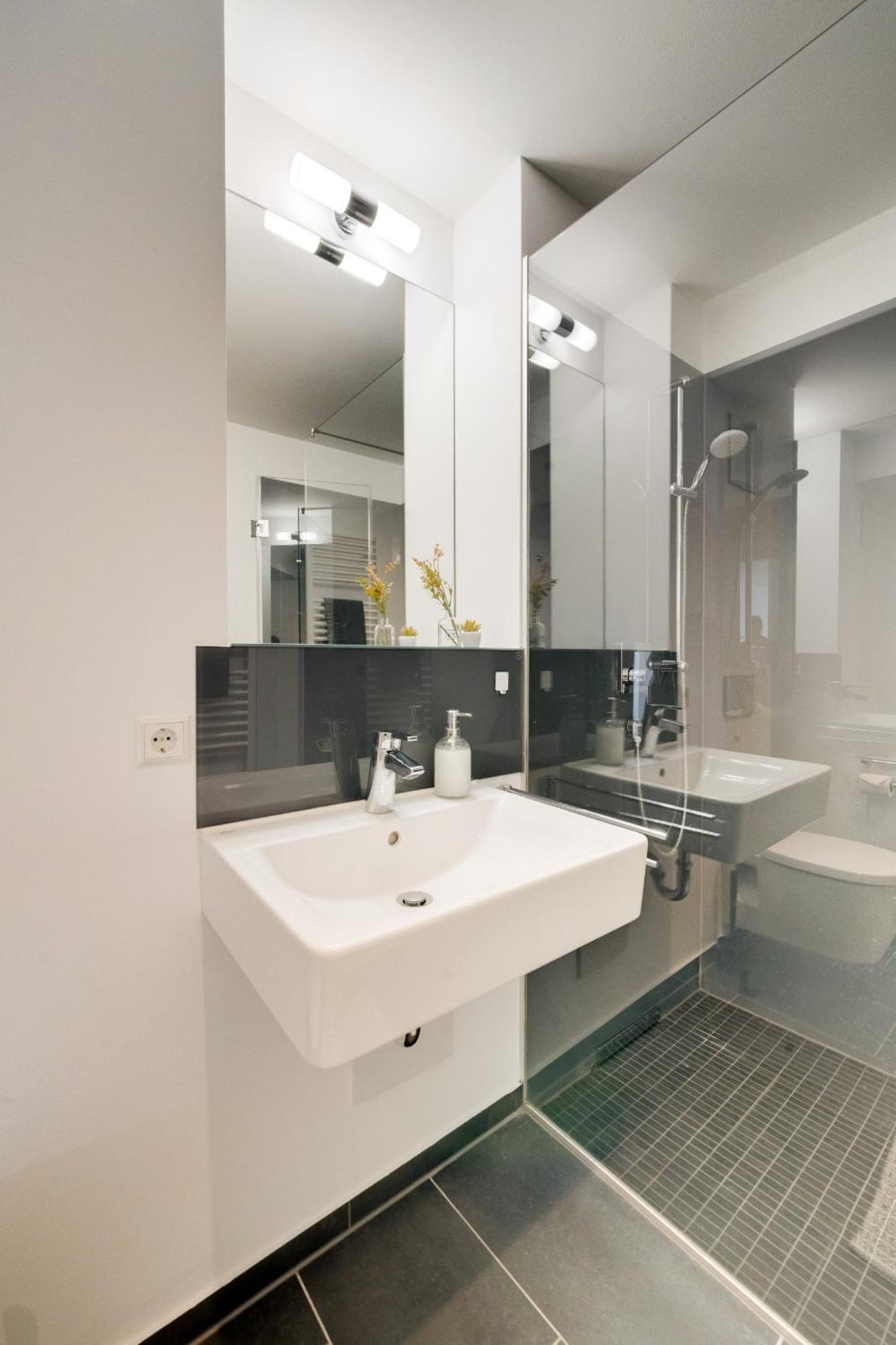 Altstadt Apartment 2 Zimmer Am Weibermarkt Ройтлинген Экстерьер фото