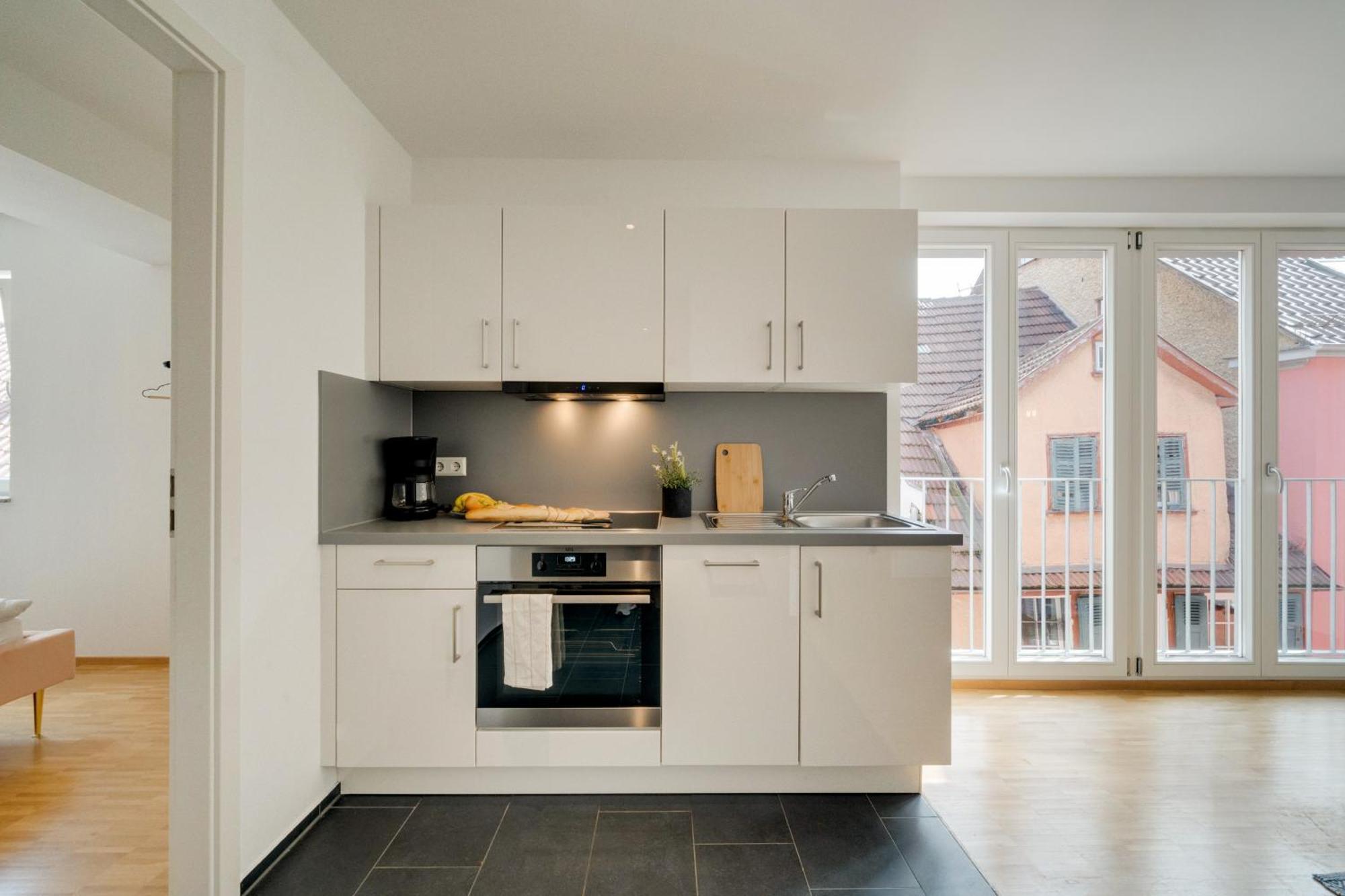 Altstadt Apartment 2 Zimmer Am Weibermarkt Ройтлинген Экстерьер фото