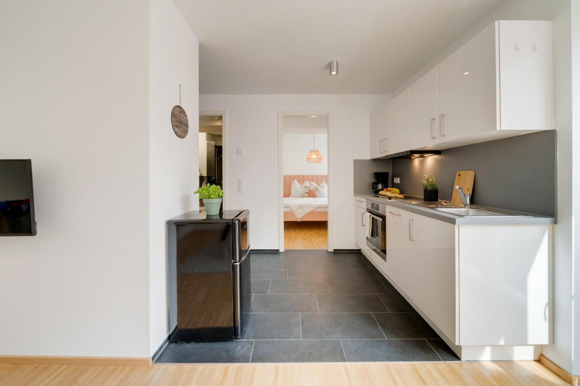 Altstadt Apartment 2 Zimmer Am Weibermarkt Ройтлинген Экстерьер фото